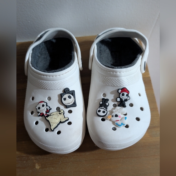 CROCS Other - CROCS Kids White Slippers with Character Charms The Nightmare Before Christmas